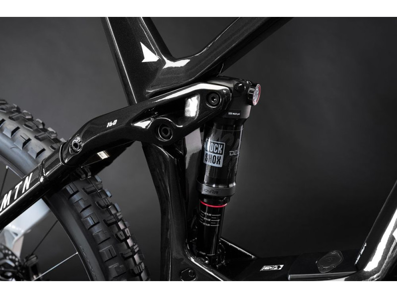 TESTOVACÍ Horské elektrokolo Haibike AllMtn CF 8