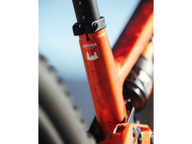 Horské elektrokolo Megamo REASON CRB 03 AXS | 2027, amber orange, M